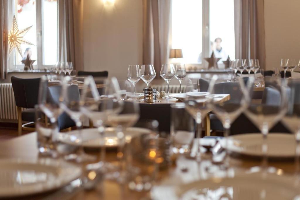 Gasthaus Zum Halbmond Hotel Шпайер Екстериор снимка